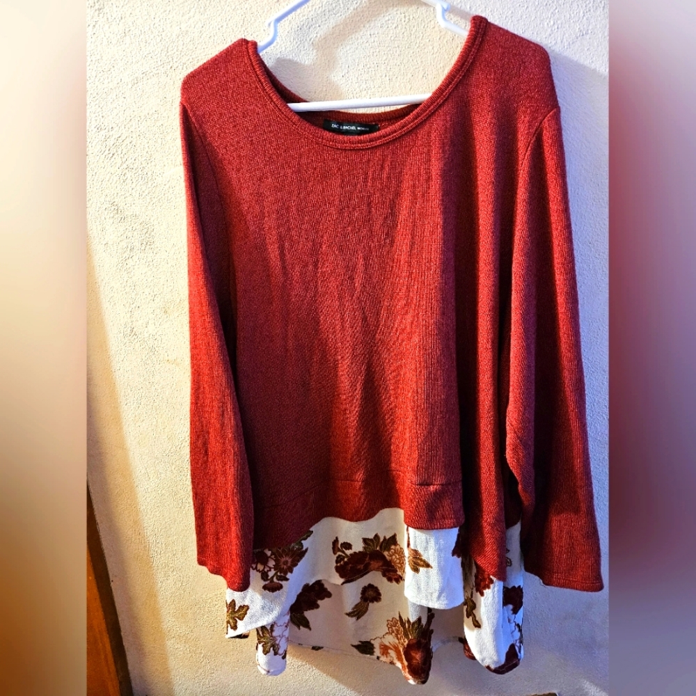 ❤️Red & White Floral Blouse❤️